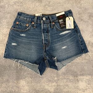 NWT Levi's Women's Distressed Blue Jean Shorts- size 25